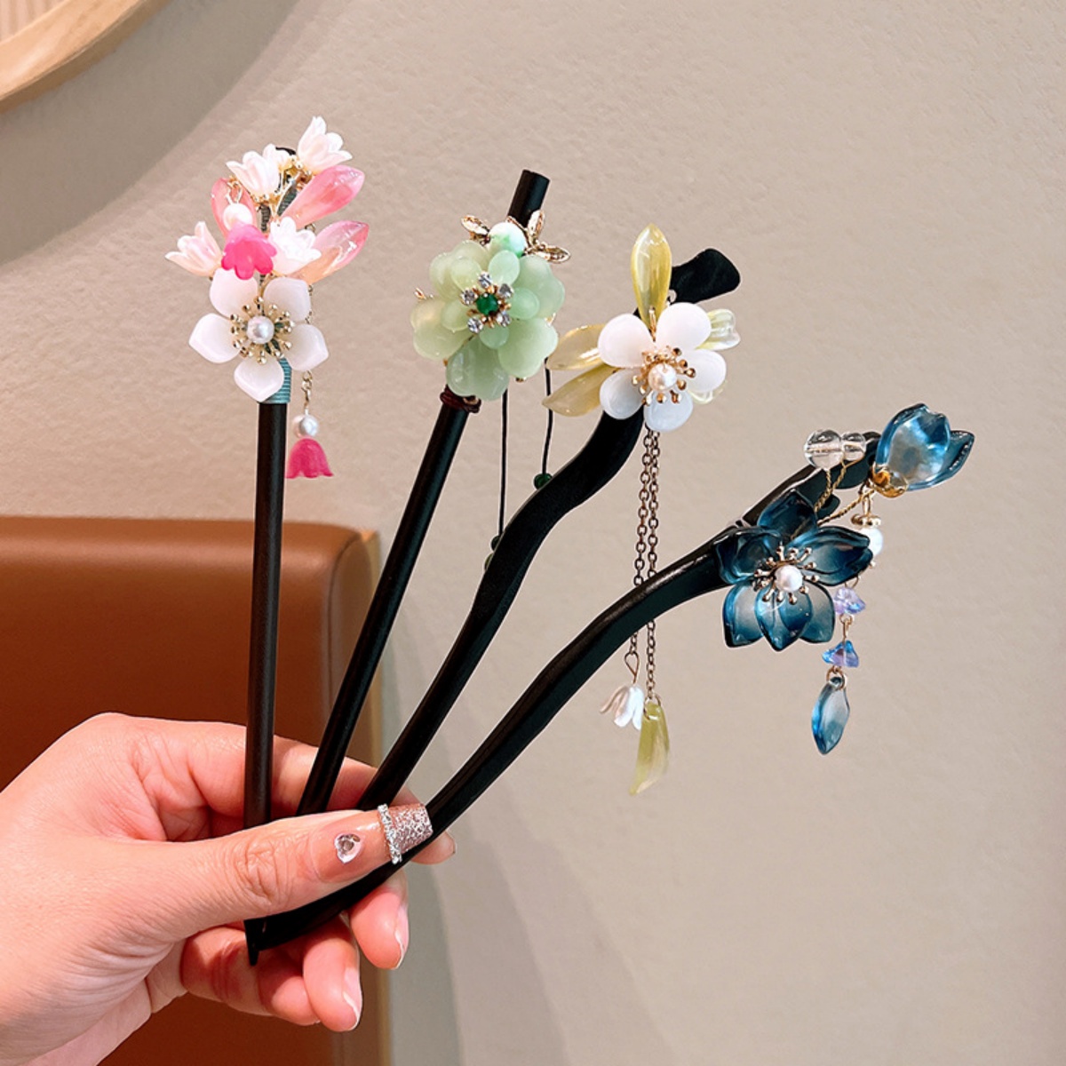 Exquisite Blume Quaste Holz Ha – Women Fashion Hair Style Bewertung und Preis